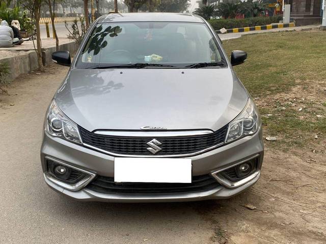 https://images10.gaadi.com/usedcar_image/4404294/original/73a482bbbef49775f758d123d371c38c.jpg?imwidth=6400