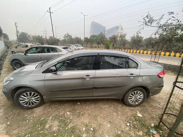 https://images10.gaadi.com/usedcar_image/4404294/original/846fd42a14fe3775e2a6b46cb05f72be.jpg?imwidth=6402