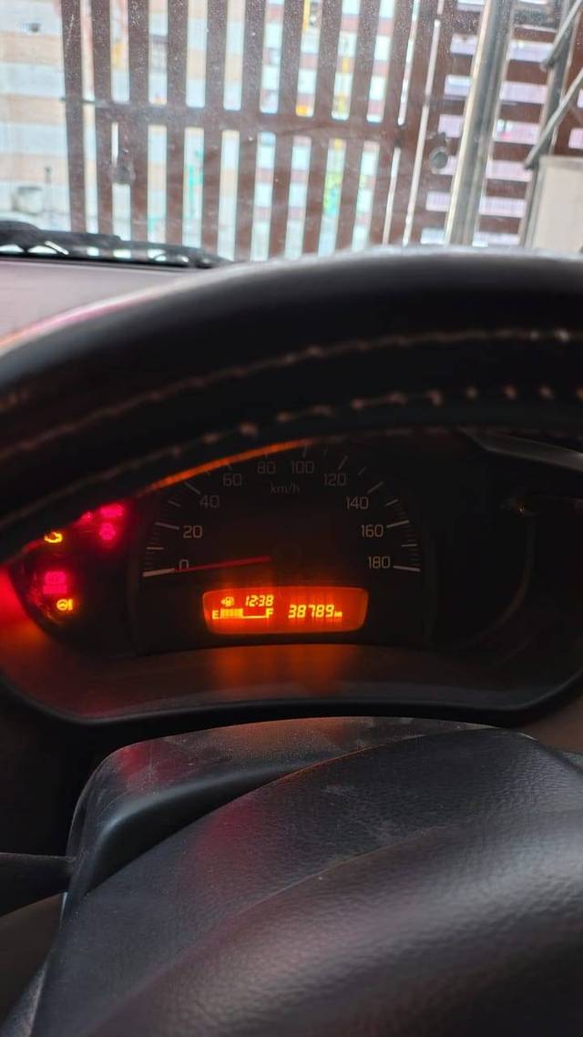 https://images10.gaadi.com/usedcar_image/4404333/original/e42041c85d0aca3764c07e6dbce991ad.jpg?imwidth=6402