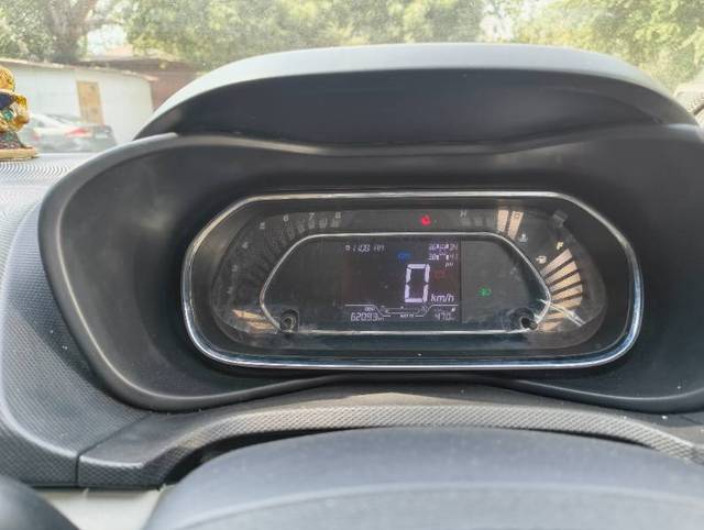https://images10.gaadi.com/usedcar_image/4404393/original/87631c16bd2aad3df88d23c2216048d1.jpg?imwidth=6401
