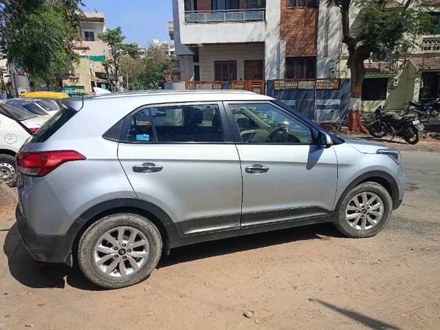 https://images10.gaadi.com/usedcar_image/4404433/original/3b0749040baedab4a029fe47edc24b02.jpg?imwidth=6402