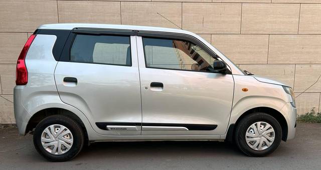 https://images10.gaadi.com/usedcar_image/4404483/original/processed_c44ef817dfb480518d020de1e88c3a4a.jpg?imwidth=6400