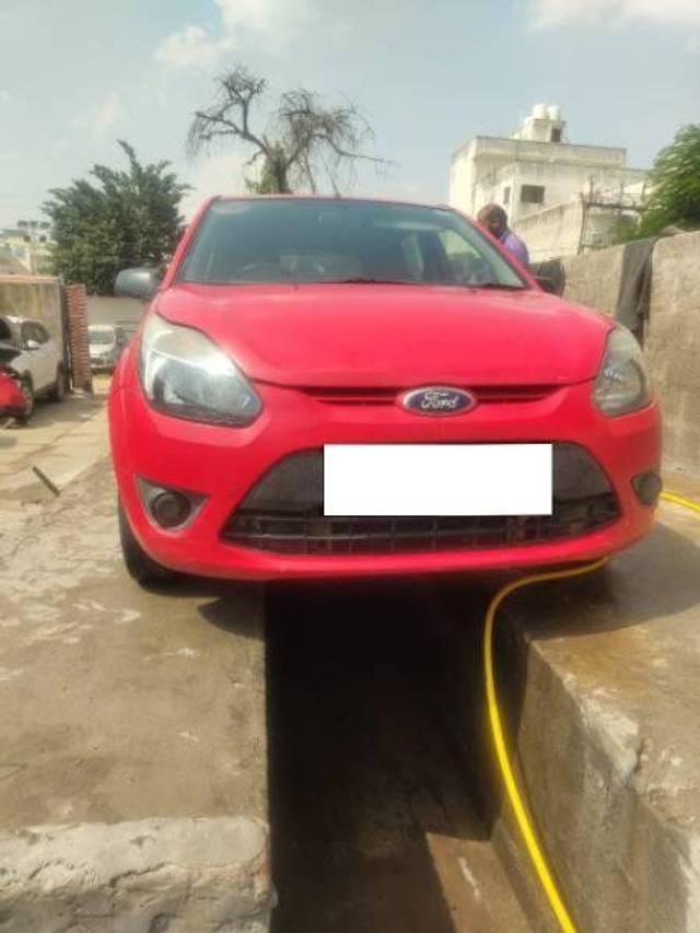 https://images10.gaadi.com/usedcar_image/4404547/original/c0d5cd769f0d89459cba8823d353118f.jpg?imwidth=6400