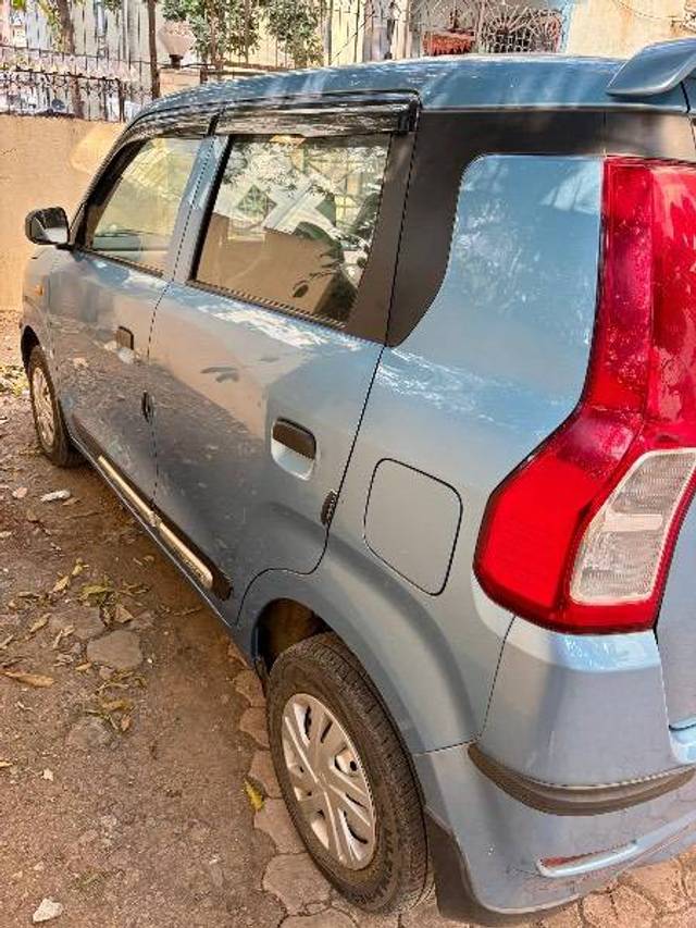 https://images10.gaadi.com/usedcar_image/4404596/original/2557b16ce31933f19bf1ae5e2124c2e1.jpeg?imwidth=6402