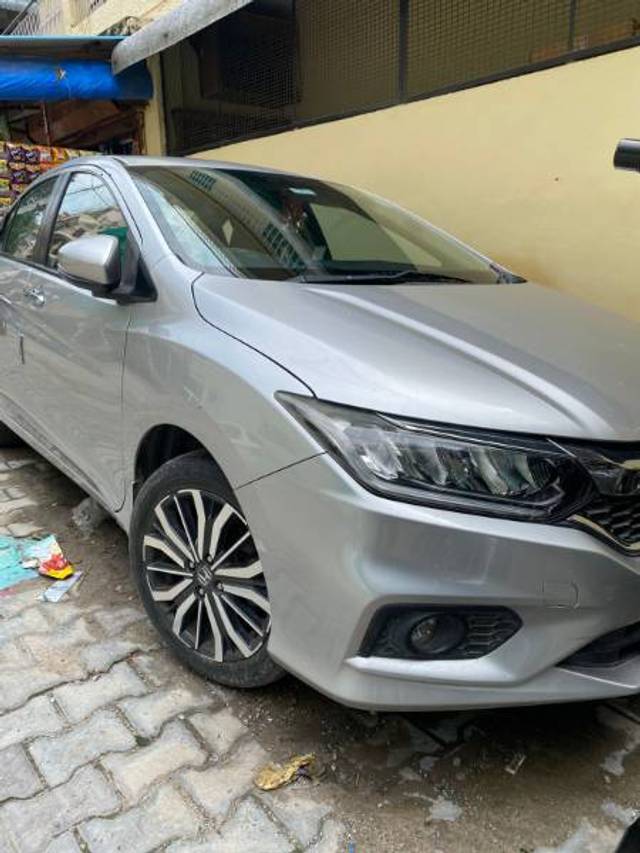 https://images10.gaadi.com/usedcar_image/4404619/original/fed79506635e2eb9590ac455f1fbc365.jpg?imwidth=6400