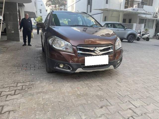 https://images10.gaadi.com/usedcar_image/4404620/original/ac5e6c080b45af23454be20f8d7fcc6a.jpg?imwidth=6401