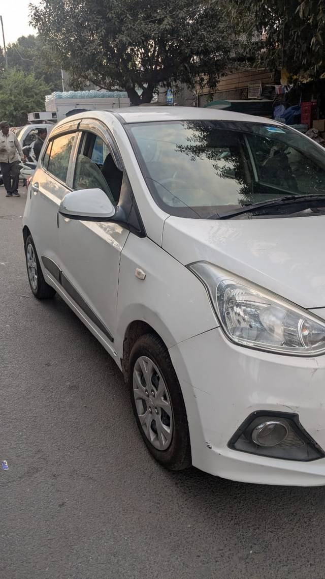 https://images10.gaadi.com/usedcar_image/4404656/original/b09337632f62f9b81ce40ff043850bba.jpg?imwidth=6400