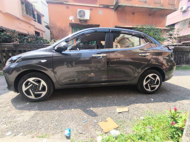 https://images10.gaadi.com/usedcar_image/4404660/original/1d46d0c1ebc491c77193d840fca39a8d.jpg?imwidth=6402