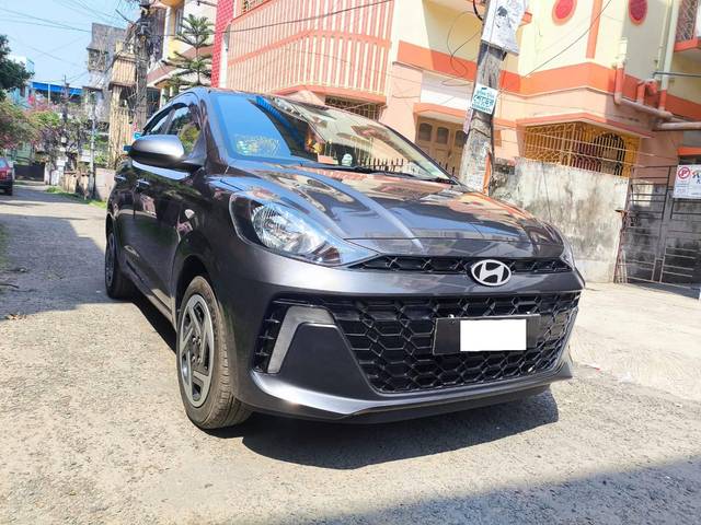 https://images10.gaadi.com/usedcar_image/4404660/original/processed_8d54026c87f6f2db9834ccb3f37fe221.jpg?imwidth=6400
