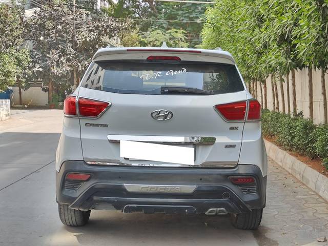 https://images10.gaadi.com/usedcar_image/4404661/original/processed_79d6abd09ed0887da68245f3fe0dd2d2.jpg?imwidth=6402