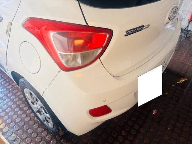 https://images10.gaadi.com/usedcar_image/4404703/original/63ec9d7e356f53548ce6525a410b7f35.jpeg?imwidth=6401