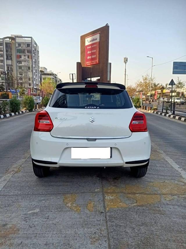 https://images10.gaadi.com/usedcar_image/4404771/original/processed_44de6f103fd15c3f10c2e0408a15f57c.jpg?imwidth=6401