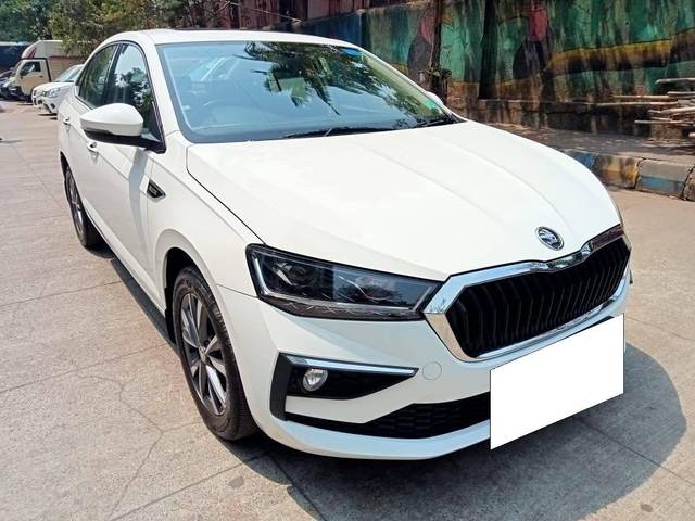 https://images10.gaadi.com/usedcar_image/4404866/original/processed_c23651fdac09a71ca9b6dacf229d901f.jpg?imwidth=6400