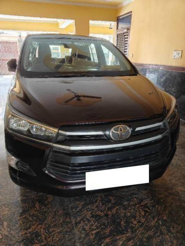 https://images10.gaadi.com/usedcar_image/4404875/original/b571f6ddca0d899b26797fe4cdea3670.jpg?imwidth=6401