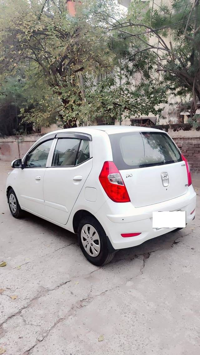 https://images10.gaadi.com/usedcar_image/4404893/original/processed_25799d1bac2a3bbb3d45d29c2eb3f023.jpg?imwidth=6402