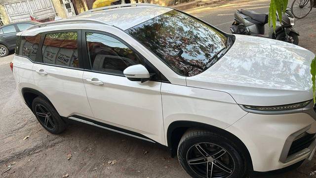 https://images10.gaadi.com/usedcar_image/4404940/original/1bd912618d208215711da6160f78aa02.jpg?imwidth=6402