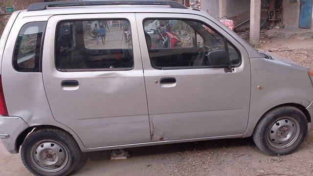 https://images10.gaadi.com/usedcar_image/4404964/original/aed74a34e86091655c59c57d566e00a8.jpg?imwidth=6401