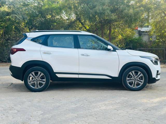 https://images10.gaadi.com/usedcar_image/4405016/original/40807ec6f9815977fad38c5b340ea817.jpg?imwidth=6401