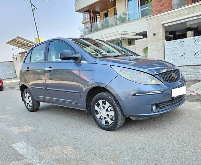 https://images10.gaadi.com/usedcar_image/4405068/original/processed_42d6e0faf2c872f60e973f7d10932057.jpg?imwidth=6400