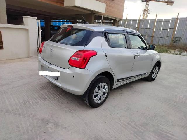 https://images10.gaadi.com/usedcar_image/4405091/original/processed_ce341e06c8ca721d39185b5aa7c861a0.jpg?imwidth=6402