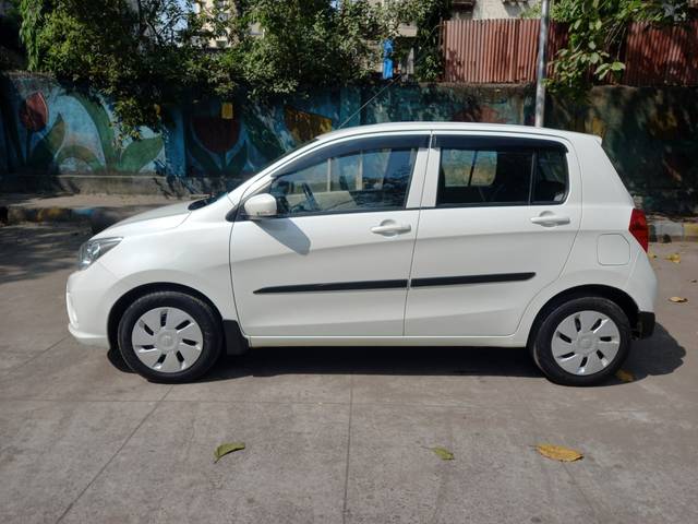 https://images10.gaadi.com/usedcar_image/4405130/original/a61137fec8c99adee36033975e03c2a2.jpg?imwidth=6402