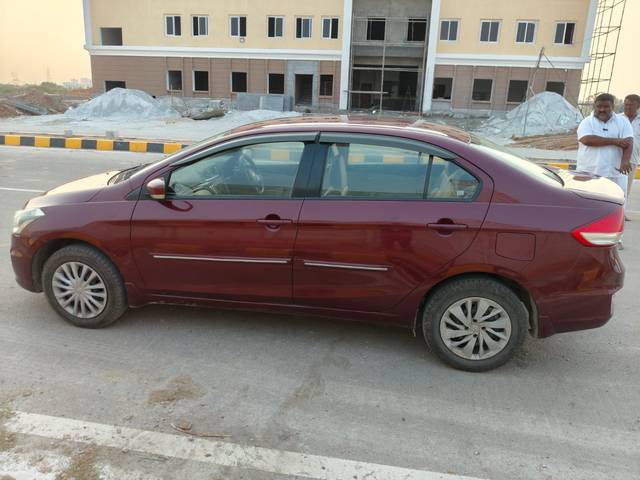 https://images10.gaadi.com/usedcar_image/4405184/original/05b6dbf61bdd8a49cd2bb095e37bcc89.jpg?imwidth=6402