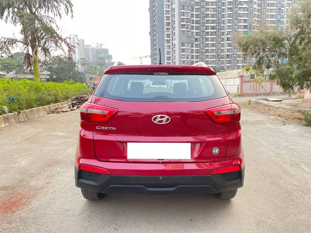 https://images10.gaadi.com/usedcar_image/4405261/original/processed_e7a0b821b8145b5eb109fc3e36aee701.jpg?imwidth=6402