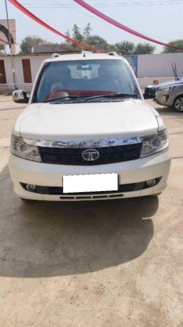 https://images10.gaadi.com/usedcar_image/4405299/original/processed_ed41d2d6-781a-4436-b2c5-9099d2c817c7.jpg?imwidth=6400