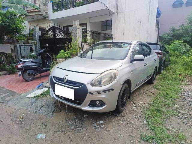 https://images10.gaadi.com/usedcar_image/4405311/original/processed_29379b61-9125-4cb0-9594-d95cbe6ad955.jpg?imwidth=6401