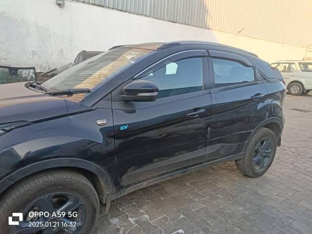 https://images10.gaadi.com/usedcar_image/4405354/original/processed_4487ce3c-9bfe-4638-a9d6-ec7f82dfb9f9.jpg?imwidth=6402