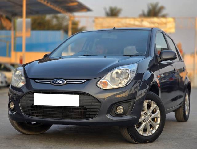 https://images10.gaadi.com/usedcar_image/4405403/original/processed_0bcc12258302128eb28bcb7b28b32494.jpg?imwidth=6402