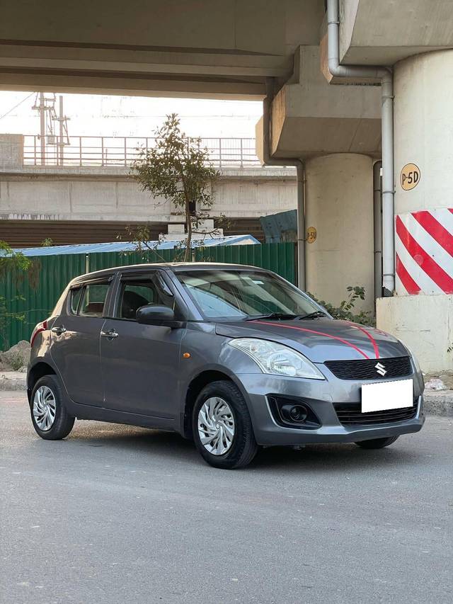 https://images10.gaadi.com/usedcar_image/4405445/original/processed_25f05079f8fc18fcb6f18d71321ec074.jpg?imwidth=6400