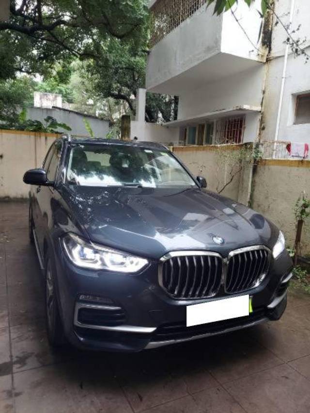 https://images10.gaadi.com/usedcar_image/4405460/original/processed_3f1a34aa-bd13-48df-b1f6-654d23100a67.jpg?imwidth=6402