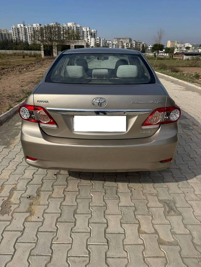 https://images10.gaadi.com/usedcar_image/4405545/original/processed_47749f24360f366025cc7e12c314b40b.jpg?imwidth=6401