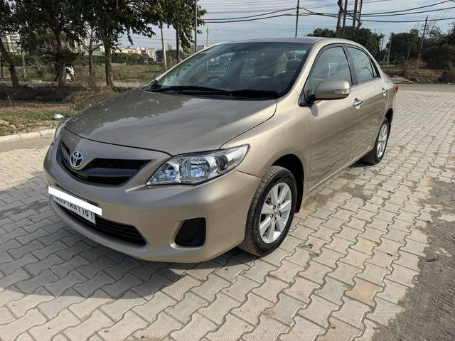 https://images10.gaadi.com/usedcar_image/4405545/original/processed_d6a96dc13fa112323c5fc15f70802bdc.jpg?imwidth=6400