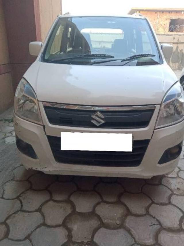 https://images10.gaadi.com/usedcar_image/4405609/original/processed_fafd1259-1a76-4cd8-b8f6-70c423b90213.jpg?imwidth=6402