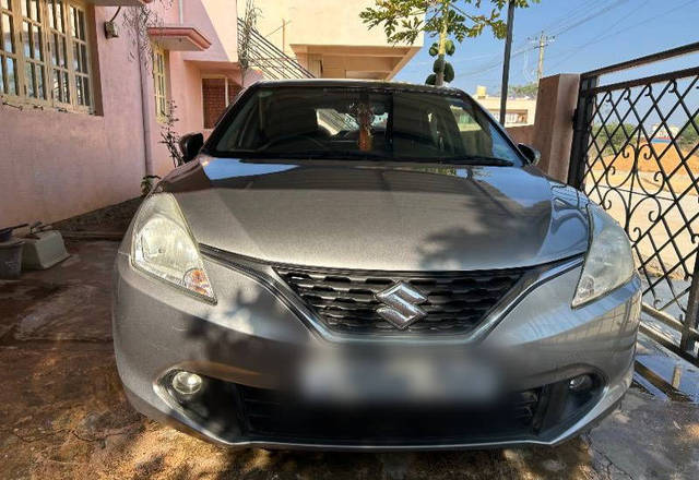 https://images10.gaadi.com/usedcar_image/4405633/original/8c4b30e2e3fb92e1f3a906b55df8bb50.jpeg?imwidth=6401