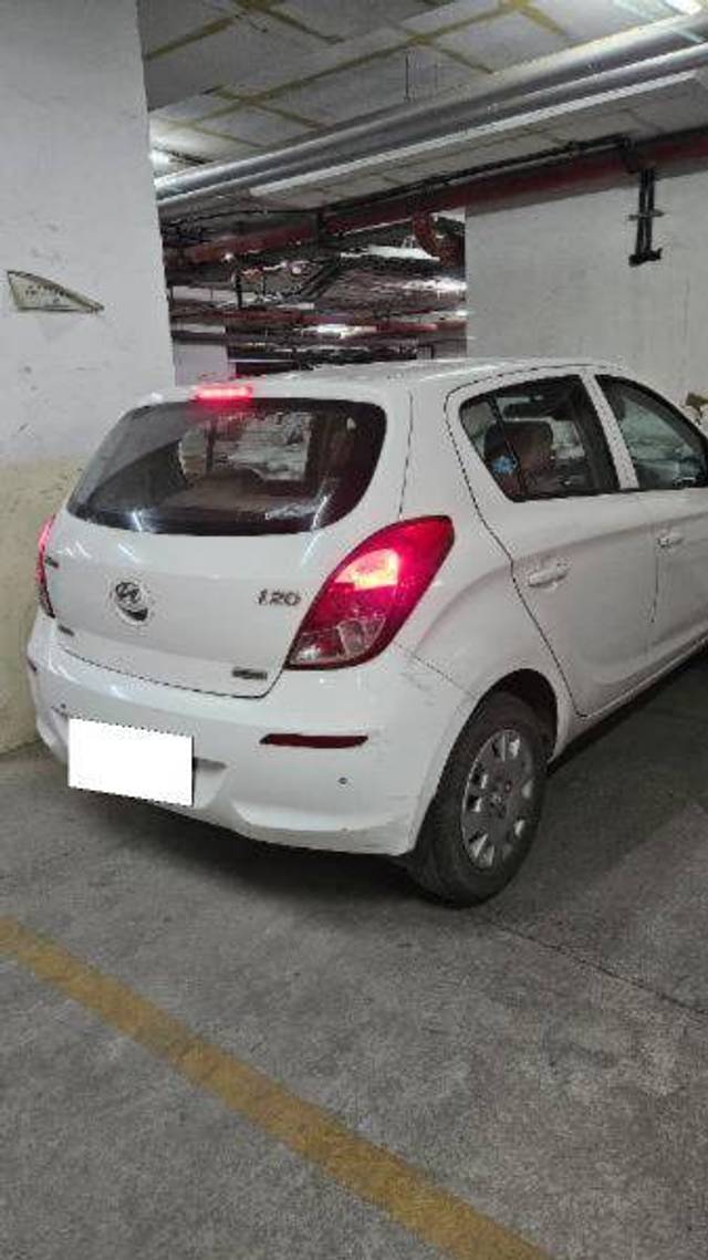 https://images10.gaadi.com/usedcar_image/4405651/original/02b8b8b7903bf00154b54bcf2aef802e.jpg?imwidth=6400