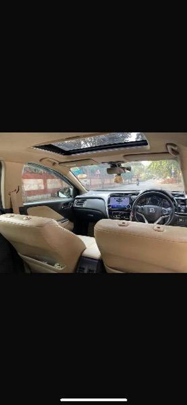 https://images10.gaadi.com/usedcar_image/4405680/original/464fd120b535012070dd75c0ae480922.png?imwidth=6402