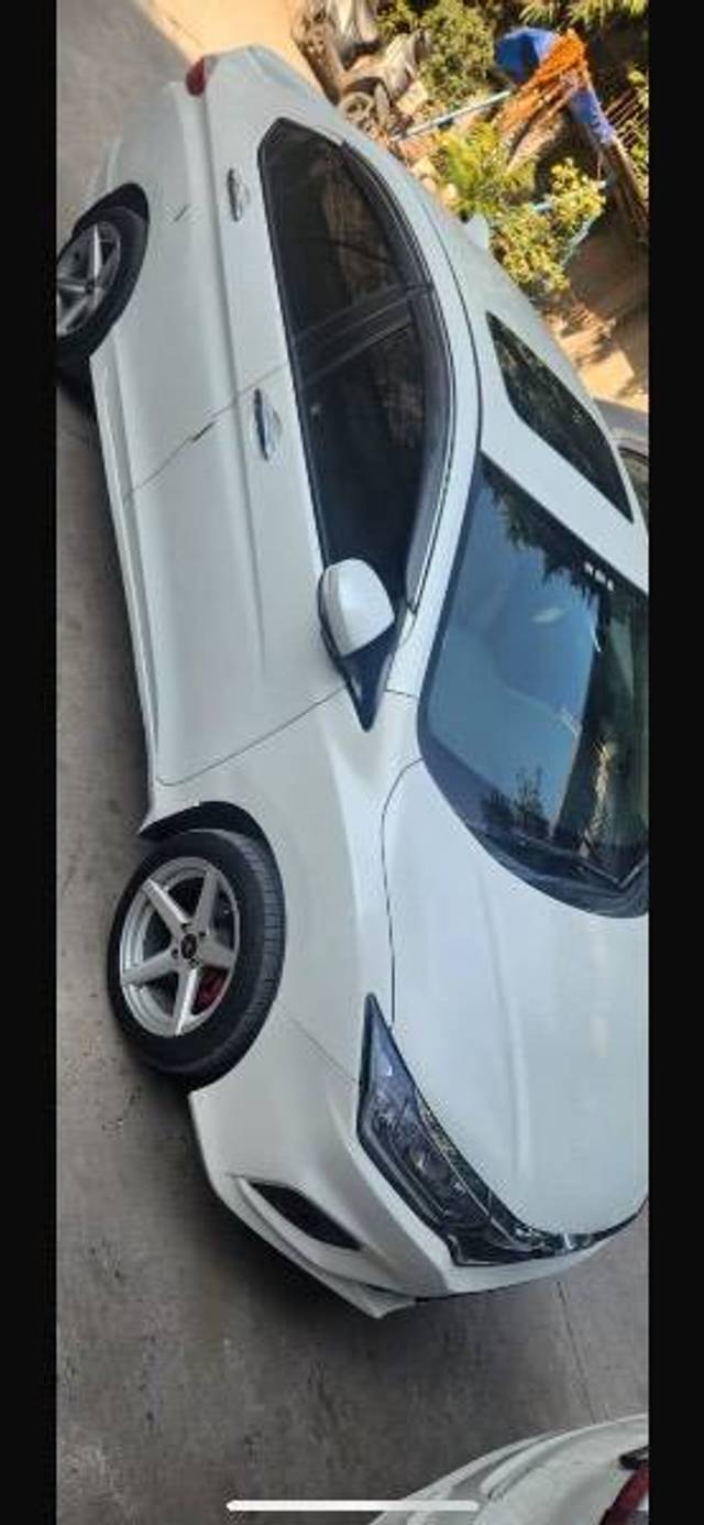 https://images10.gaadi.com/usedcar_image/4405680/original/eae57275d05361b9e603ffbe95bfdf26.png?imwidth=6400