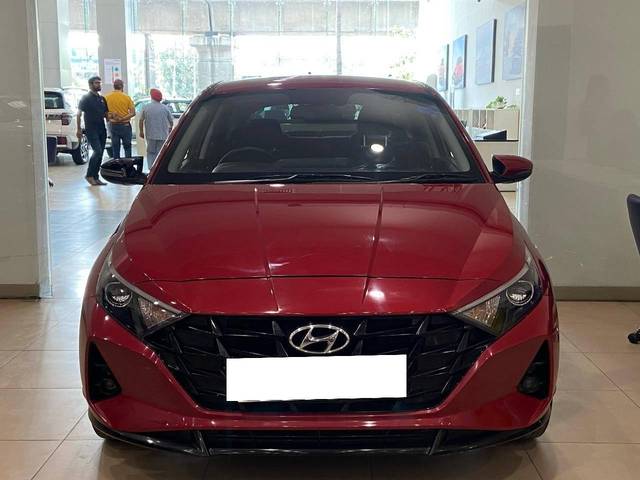 https://images10.gaadi.com/usedcar_image/4405700/original/processed_22d0c2ab642664f1f75b834dd0b75481.jpg?imwidth=6400