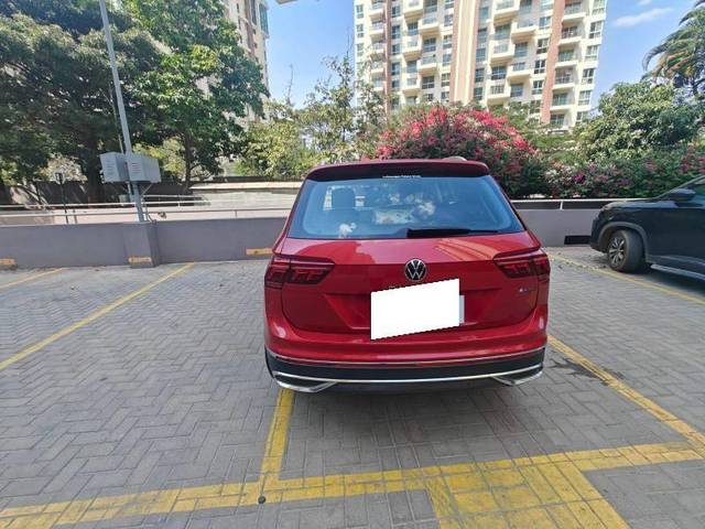 https://images10.gaadi.com/usedcar_image/4405704/original/4cbe48d49fd3aed08c26f94fd1935c17.jpeg?imwidth=6402