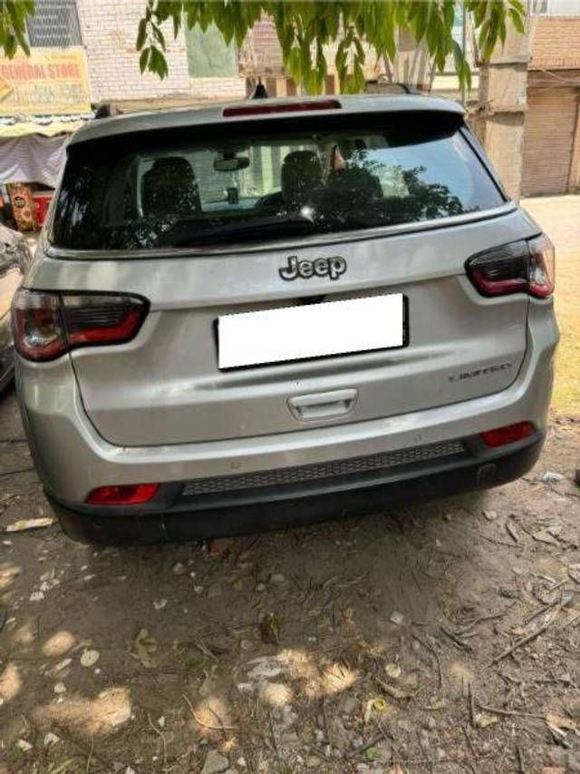 https://images10.gaadi.com/usedcar_image/4405707/original/7070b7f4a021c770f9701af35c3d38ef.jpeg?imwidth=6400