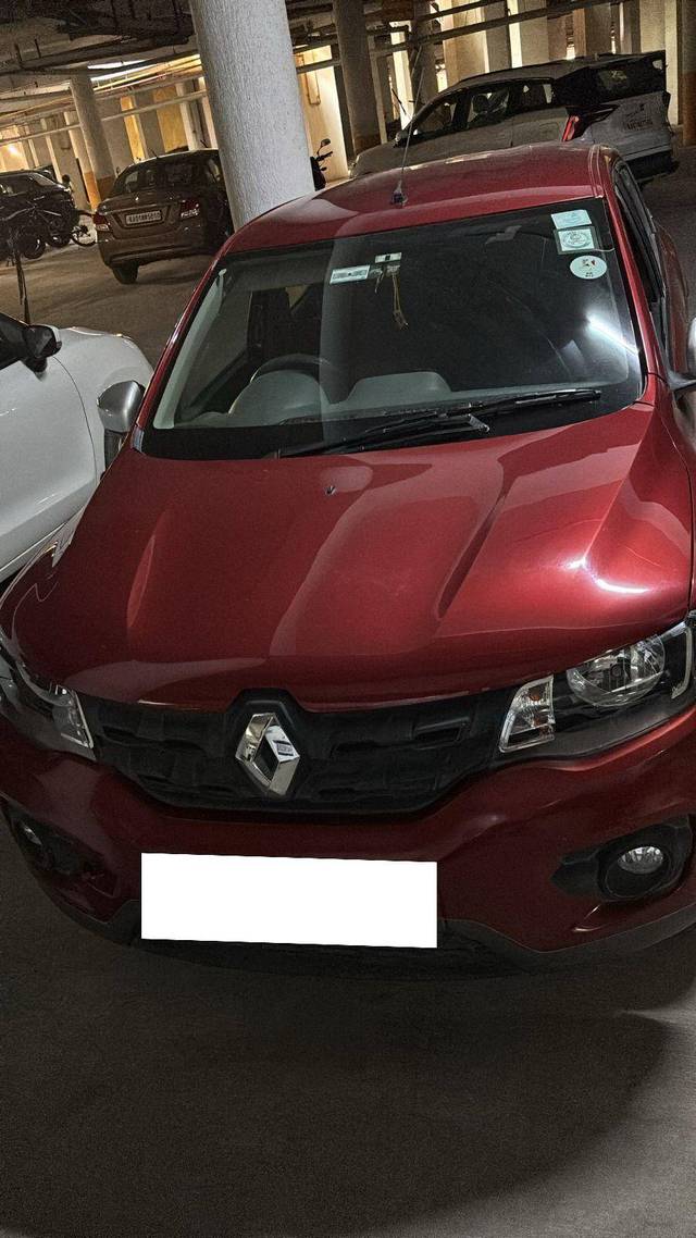 https://images10.gaadi.com/usedcar_image/4405779/original/49ae87a9dae31cf0a6b6f92ad98b910a.jpg?imwidth=6402