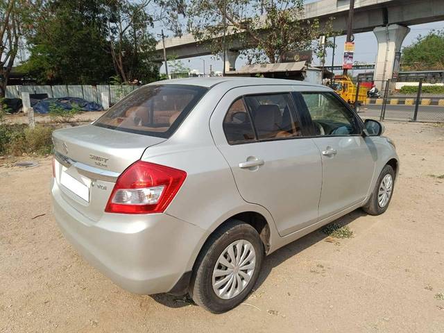 https://images10.gaadi.com/usedcar_image/4405950/original/processed_a1d8eed6c9604d05624e3a5869d344f8.jpg?imwidth=6402