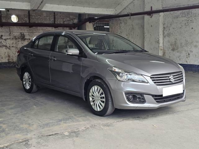 https://images10.gaadi.com/usedcar_image/4406000/original/processed_71186649b1f09adabba7693dda222e86.jpg?imwidth=6400