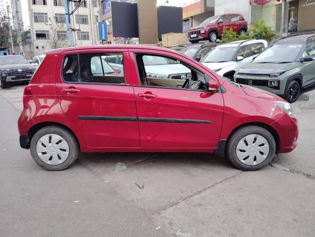 https://images10.gaadi.com/usedcar_image/4406012/original/processed_44ef0834619c2c6c145d31e3efe26350.jpg?imwidth=6401