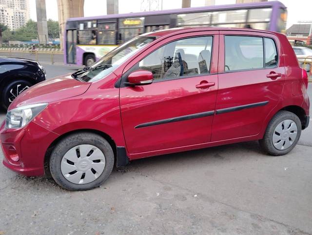 https://images10.gaadi.com/usedcar_image/4406012/original/processed_8c0715f2810463eb6d51a41feed9b093.jpg?imwidth=6400