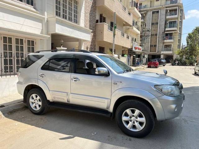 https://images10.gaadi.com/usedcar_image/4406086/original/37e2c005d74d0aec00989a6dde83c7c6.jpeg?imwidth=6402