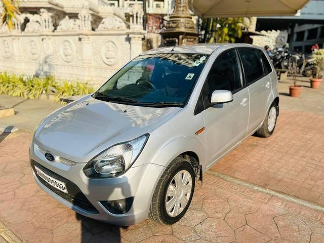 https://images10.gaadi.com/usedcar_image/4406153/original/processed_a7380a229e5db8df9311be6b31494131.jpg?imwidth=6400